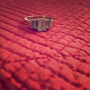 14k white gold aquamarine ring
